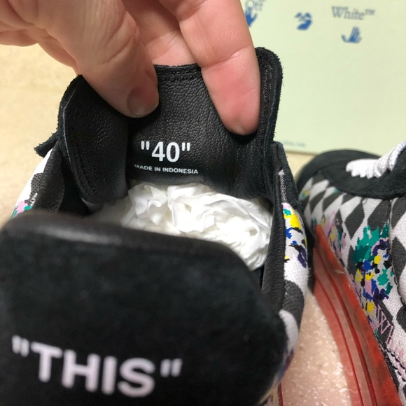 OFF-WHITE Vulcanized Low Top Black Sneaker 40 / 10 - Picture 7 of 8